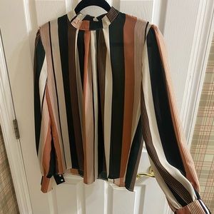 Longsleeved striped business shirt